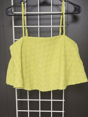 NWOT, ENTRO LIME GREEN TEXTURED TANK, LARGE